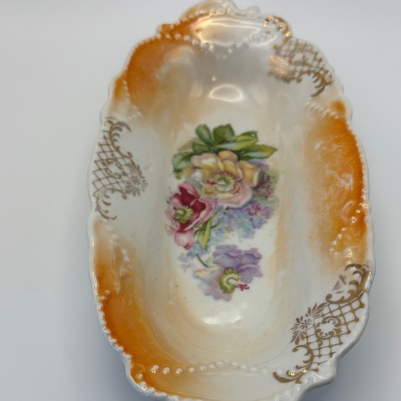 Floral Porcelain Dish with Gold Accents - Picture 3 of 6